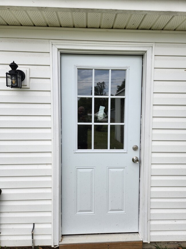 Primary Photo - 1712 Oak Hill Ln