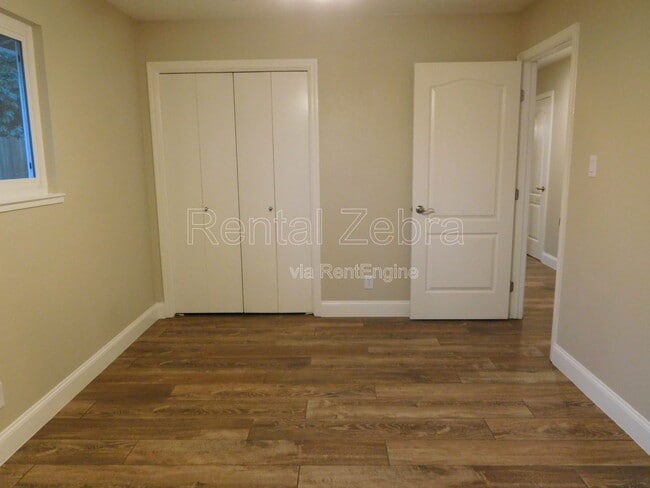 Building Photo - 2877 El Camino Real