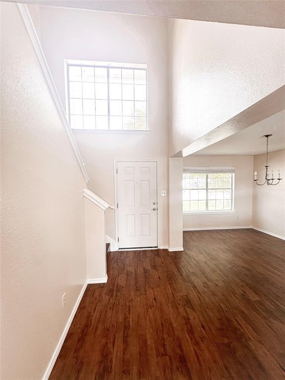 Building Photo - 303 Wegstrom St