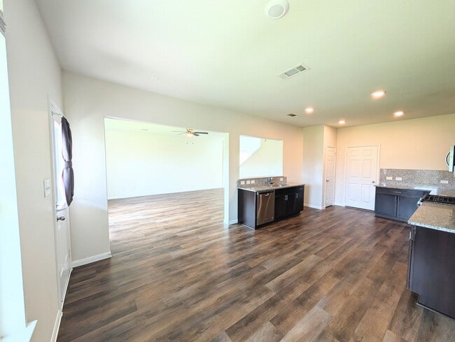 Building Photo - 17914 Grassy Prairie Dr