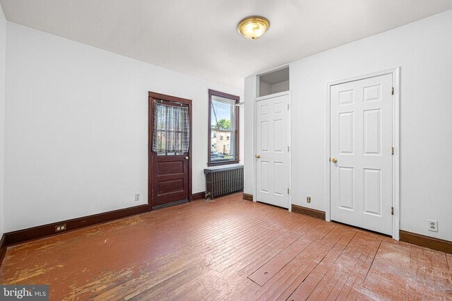 Building Photo - 315 Elrino St