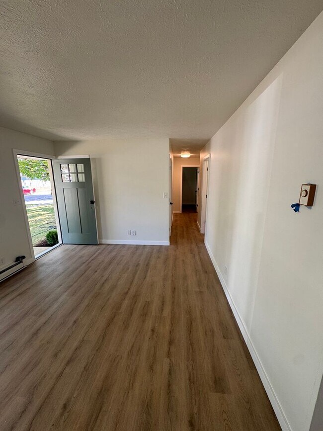 Building Photo - Remodeled Three Bedroom Single Family Home...