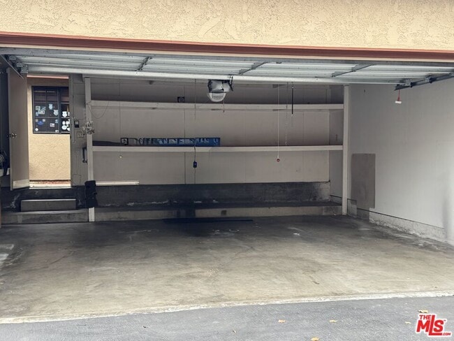 Building Photo - 3635 Via Pacifica Walk