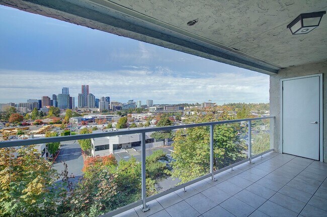 Building Photo - 2bd/1.75ba Bellevue Condo