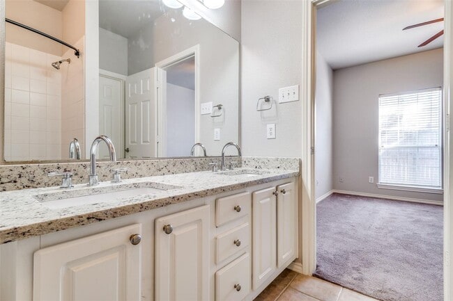 Building Photo - 8690-8690 Holly St