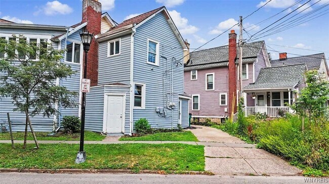 Building Photo - 485 Porter Ave