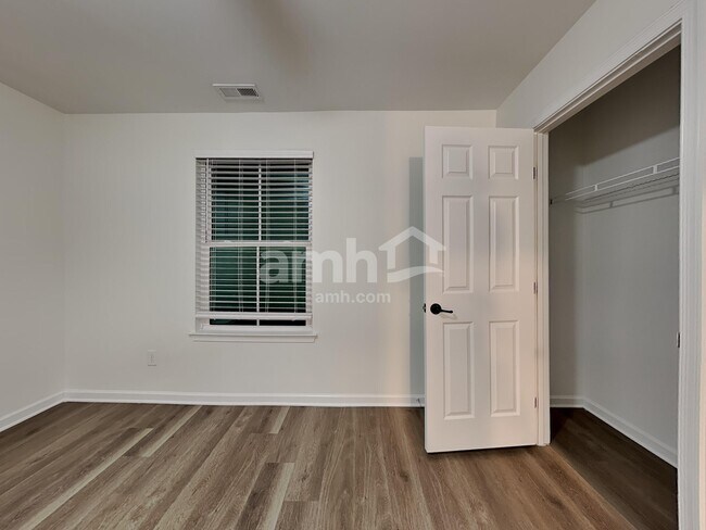 Building Photo - 3972 Harmattan Dr