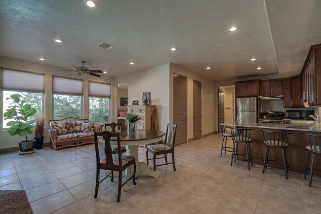 Building Photo - Stunning Luxury Home in Green Springs with...