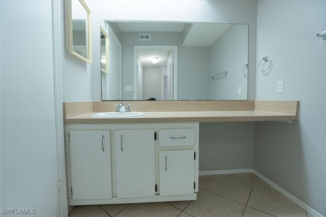 Building Photo - 2045 Rookery Bay Dr