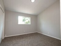 Building Photo - 2526 Glen Springs Way
