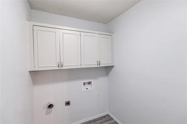 Building Photo - 2935 Rolling Hills Dr