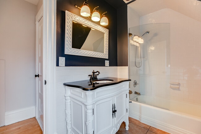 Building Photo - 1794 Hague Ave