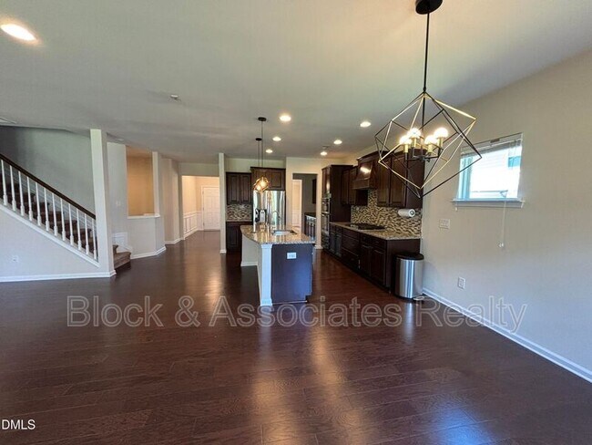 Building Photo - 1009 Magnolia Blossom Ln