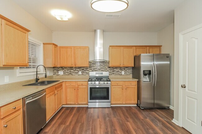Building Photo - 42 Brookvalley Ct W