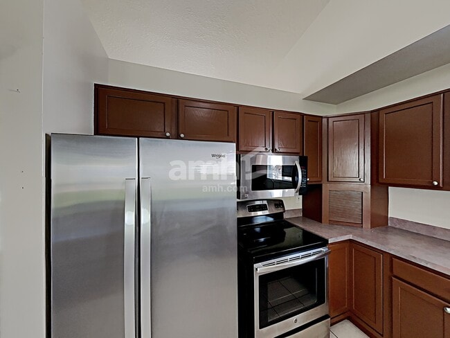 Building Photo - 2056 N 850 W