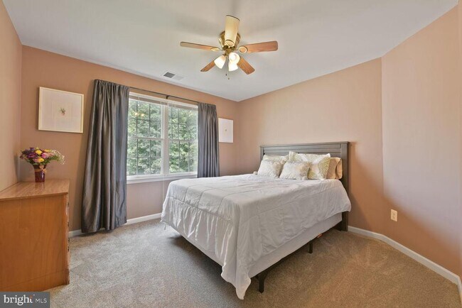 Building Photo - 5907 Tulloch Spring Ct