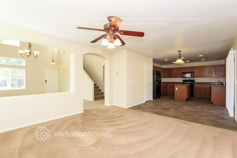 Building Photo - 27603 N 63rd Dr