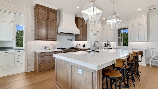 Building Photo - 1058 Debordieu Blvd