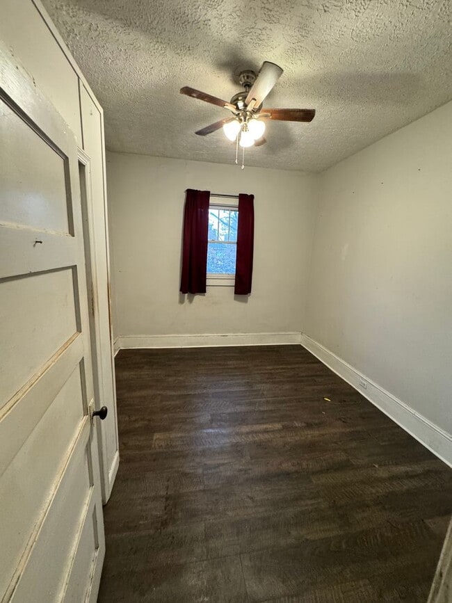 Building Photo - 4/2 home in Shelby, NC