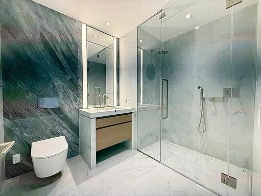 Building Photo - 555 W 22nd St