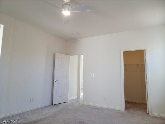 Building Photo - 9149 Cocowoods Pl