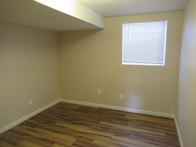 Building Photo - 2530 N Nevada Ave