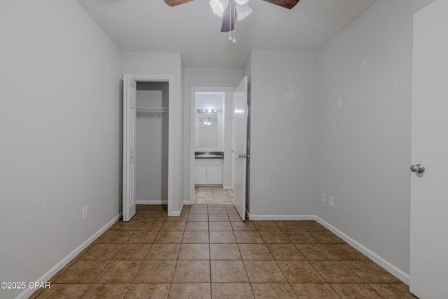 Building Photo - 7813 N Lagoon Dr