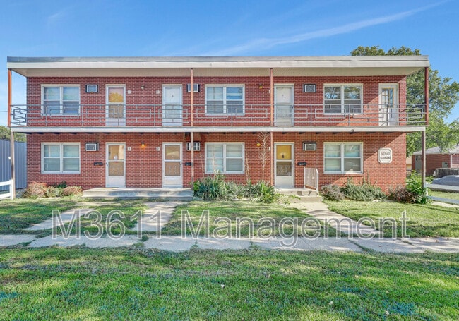 Building Photo - 5050 Cleveland Ave