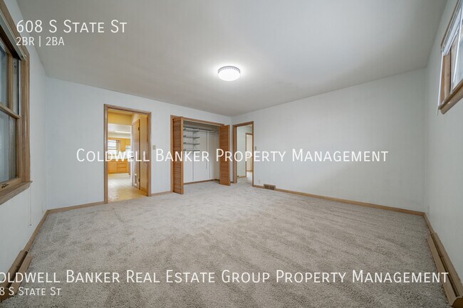Building Photo - 608 S State St