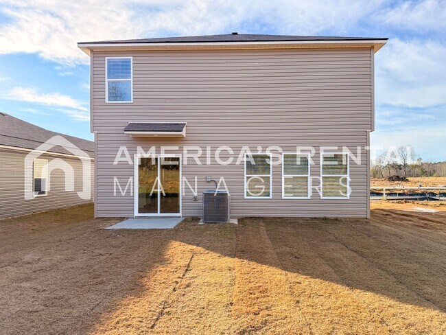 Building Photo - Spacious 4-Bedroom Home with Upstairs Loft!