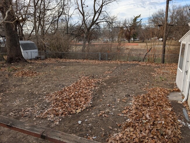 Building Photo - 1029 SW Webster Ave