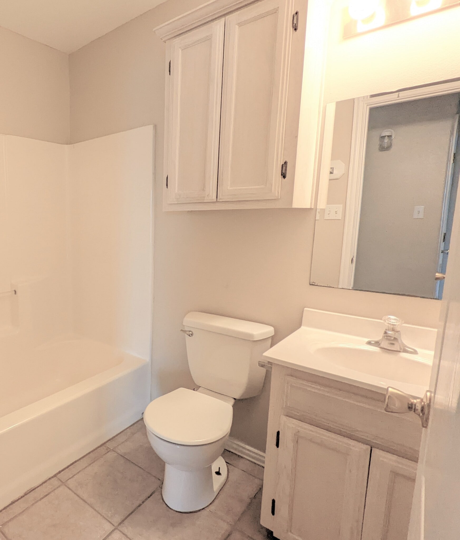 2nd Bathroom - 2526 Chuparosa Ct