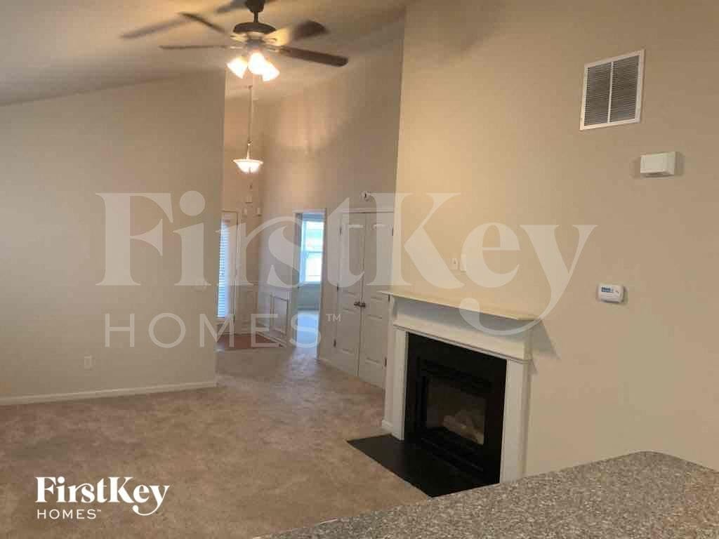 Building Photo - 436 Parkstone Dr