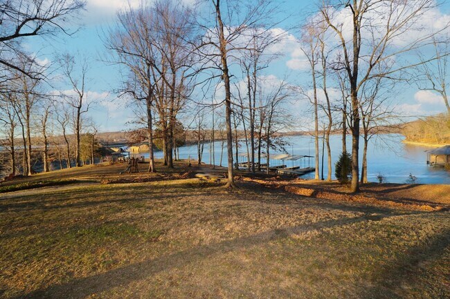 Building Photo - Monthly Waterfront Cabin with Slip