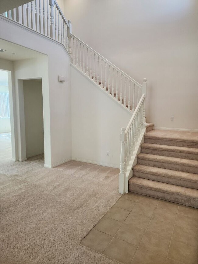 Building Photo - 36300 Golden Poppy Ln
