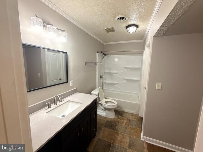 Building Photo - 10325 Gordon Rd