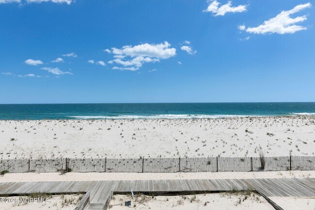 Building Photo - 304 Oceanfront