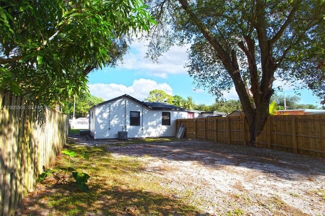 Building Photo - 1934 NW 92nd St