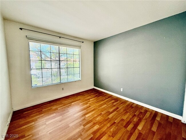 Building Photo - 9009 Feather River Ct