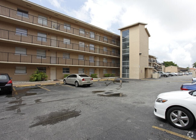 Building Photo - 5435 W 24th Ave