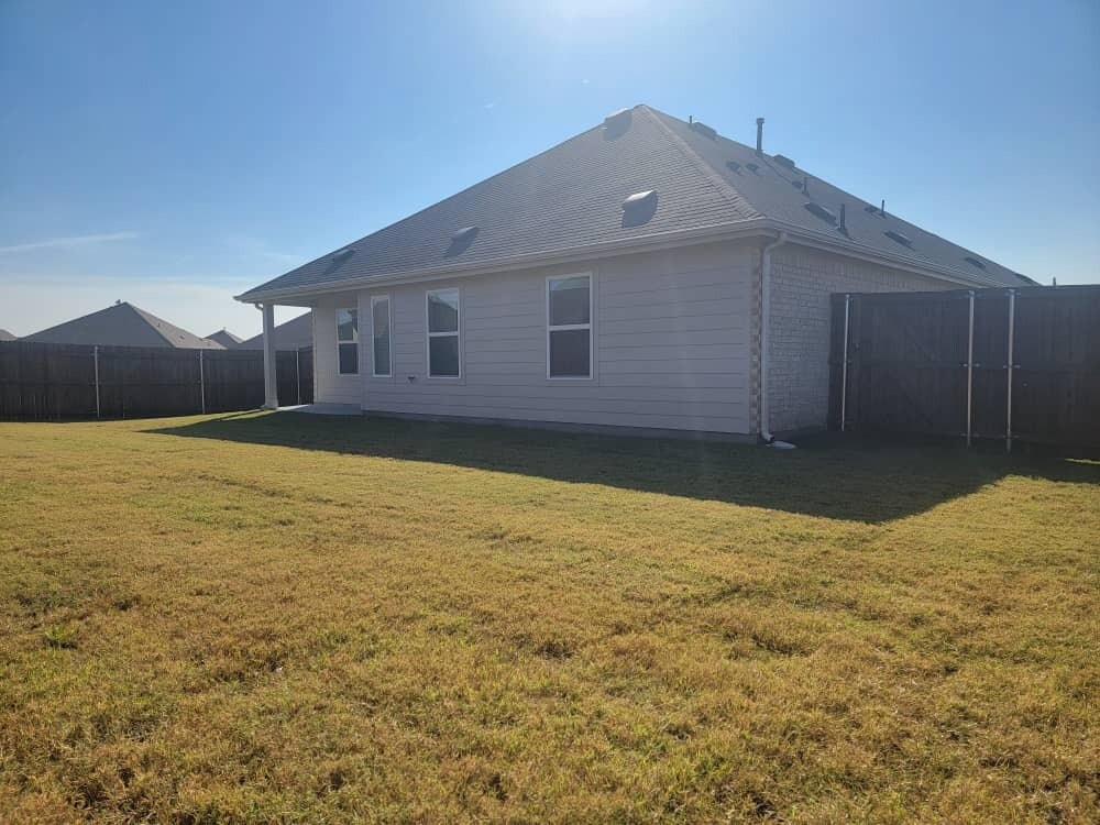 Building Photo - 1614 Red Acre Trl