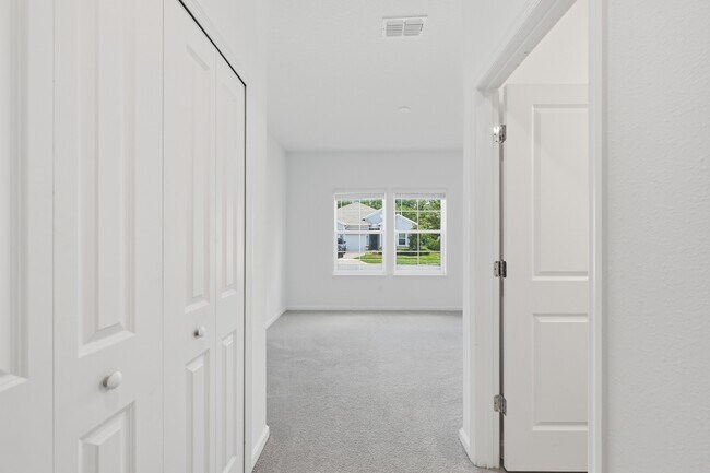 Building Photo - 85645 Stonehurst Pkwy