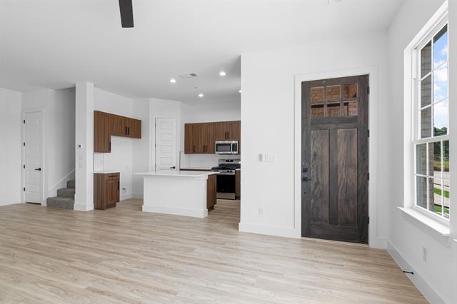 Building Photo - 3421 Sanjeev Dr