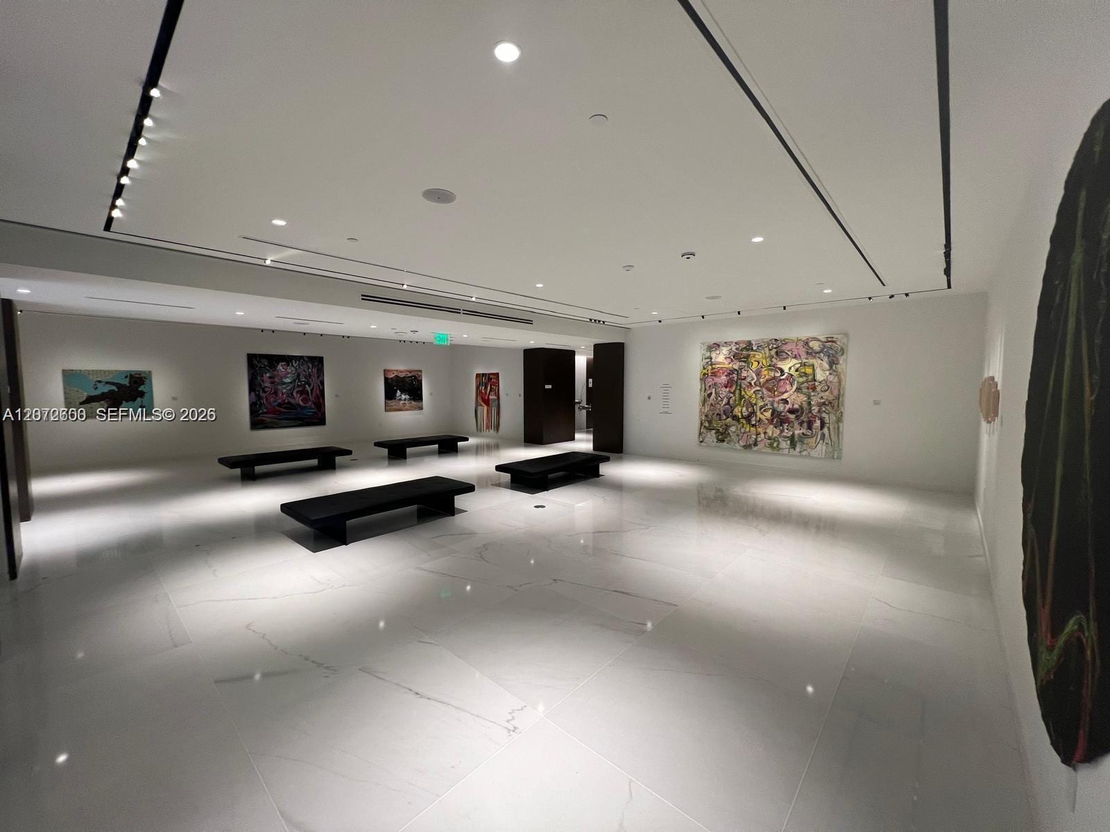 Building Photo - 300 Biscayne Boulevard Way