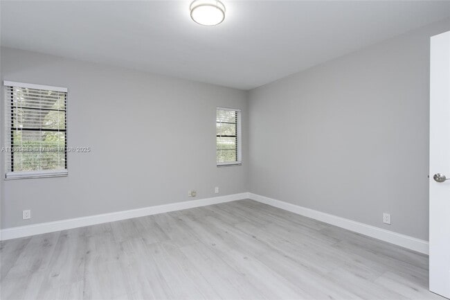 Building Photo - 2474 NW 89th Dr