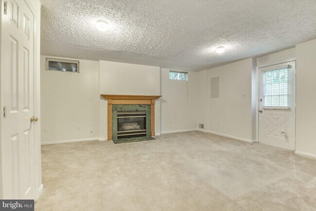 Building Photo - 13900 Winding Ridge Ln