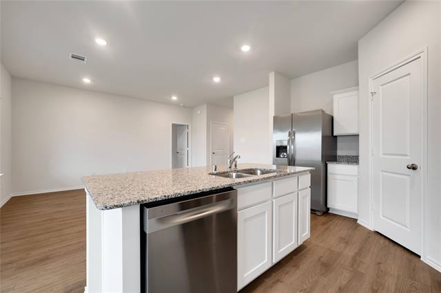 Building Photo - 501 Yellow Rose Rd