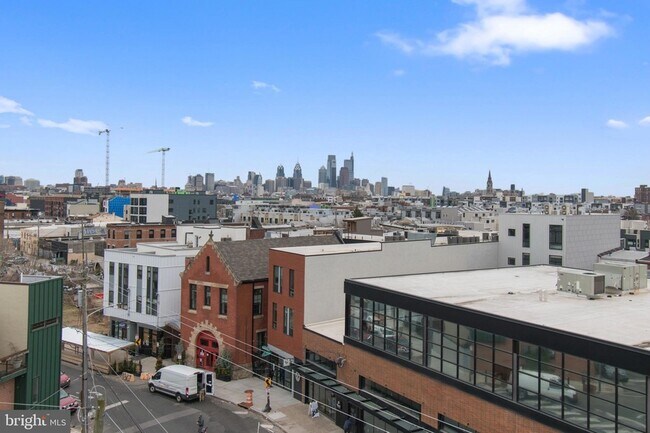 Building Photo - 1405 Frankford Ave