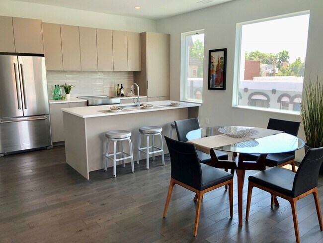Building Photo - Beautiful Modern Condo in Capitol Hill with 2 Garage Parking Spaces