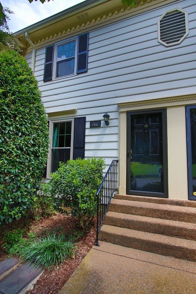 Building Photo - UPDATED CONDO IN THE HEART OF BRENTWOOD . . . PLUS AMENITIES!!!